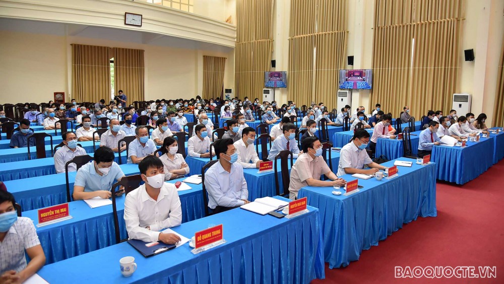 Bộ trưởng Ngoại giao Bùi Thanh Sơn tiếp xúc cử tri, vận động bầu cử tại thành phố Vĩnh Yên