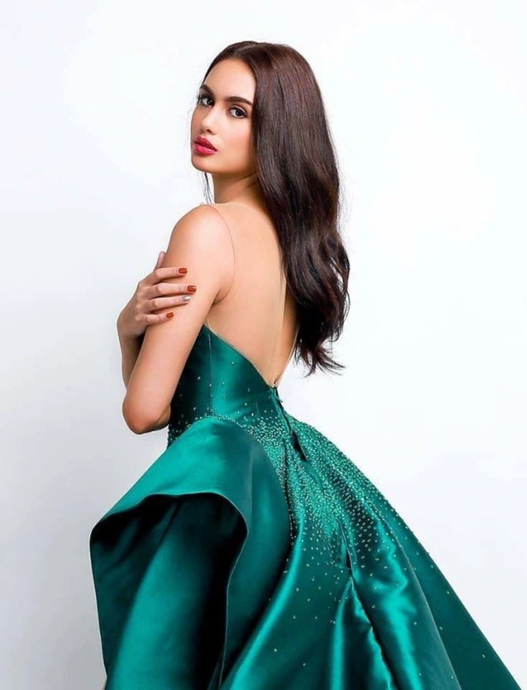Celeste Cortesi thừa nhận, cô đã dồn hết sức lực cho cuộc thi Hoa hậu Hoàn vũ Philippines 2022 và những cố gắng đã được đền đáp xứng đáng. (Nguồn: Instagram).