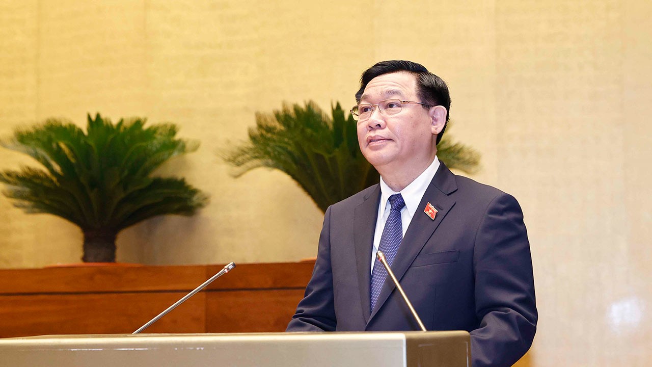 Phát biểu khai mạc Kỳ họp thứ 3, Quốc hội khóa XV, Chủ tịch Quốc hội Vương Đình Huệ đề nghị các đại biểu nắm bắt tâm tư, nguyện vọng của cử tri, bám sát thực tiễn để chuyển tải vào chương trình nghị sự của Quốc hội.