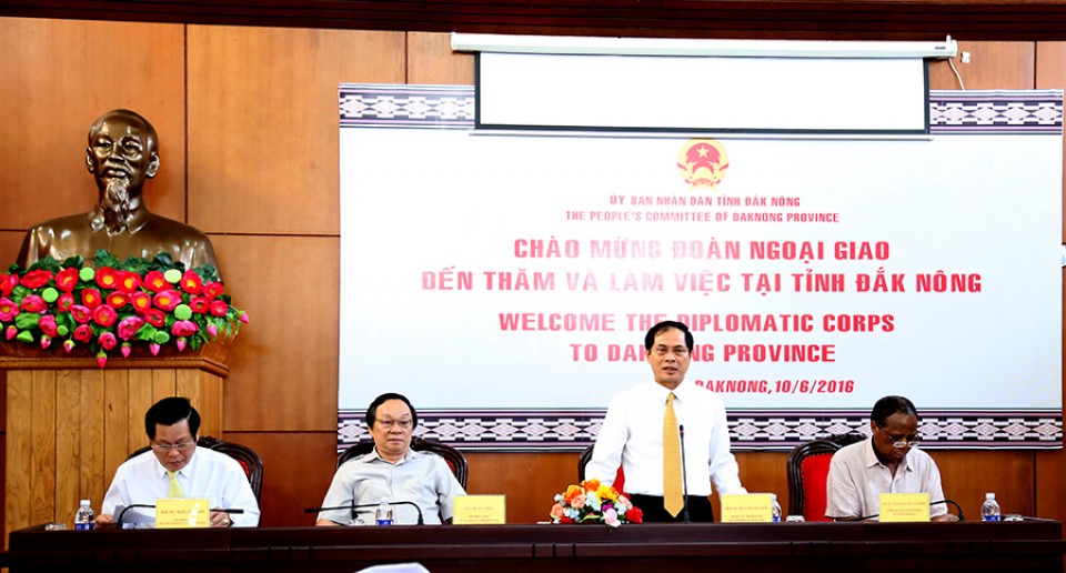 Ngoại giao Đoàn thăm và làm việc tại Đắk Nông ngoai giao doan tham va lam viec tai dak nong