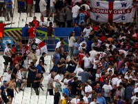 bi om han truoc hang phong ngu italy