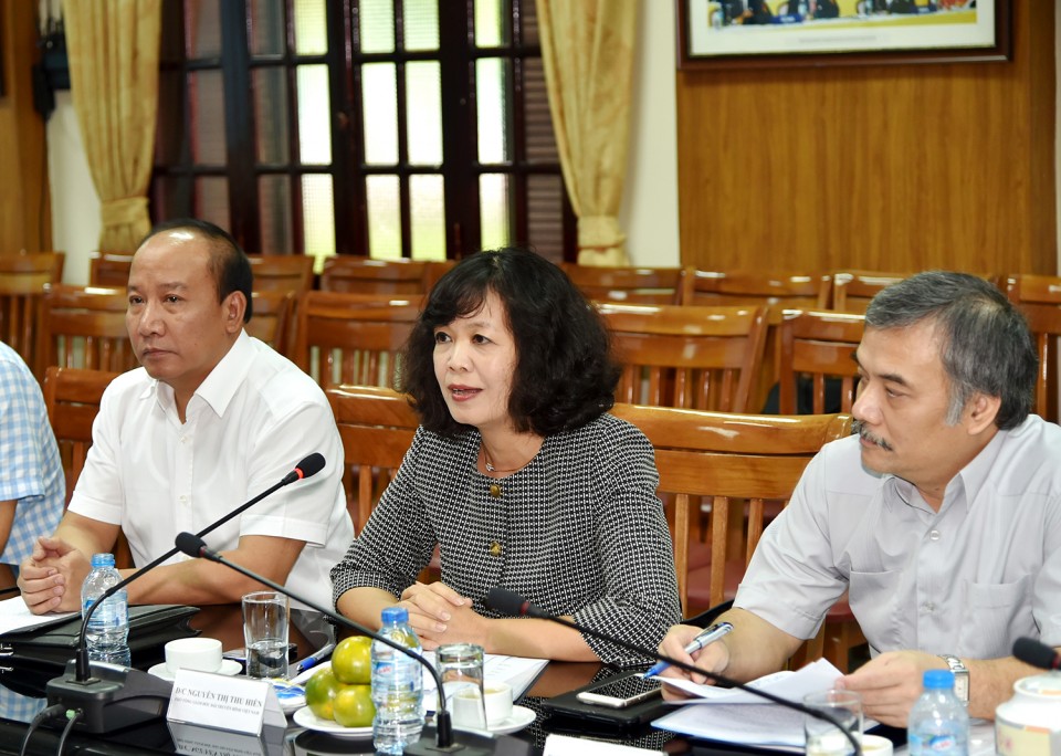 Trưởng cơ quan đại diện gặp mặt với lãnh đạo các cơ quan truyền thông truong co quan dai dien gap mat voi lanh dao cac co quan truyen thong