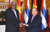 luong du khach my toi cuba tang manh