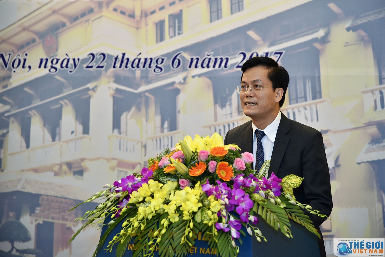 vu chau my bo ngoai giao don nhan huan chuong lao dong hang nhat lan thu hai