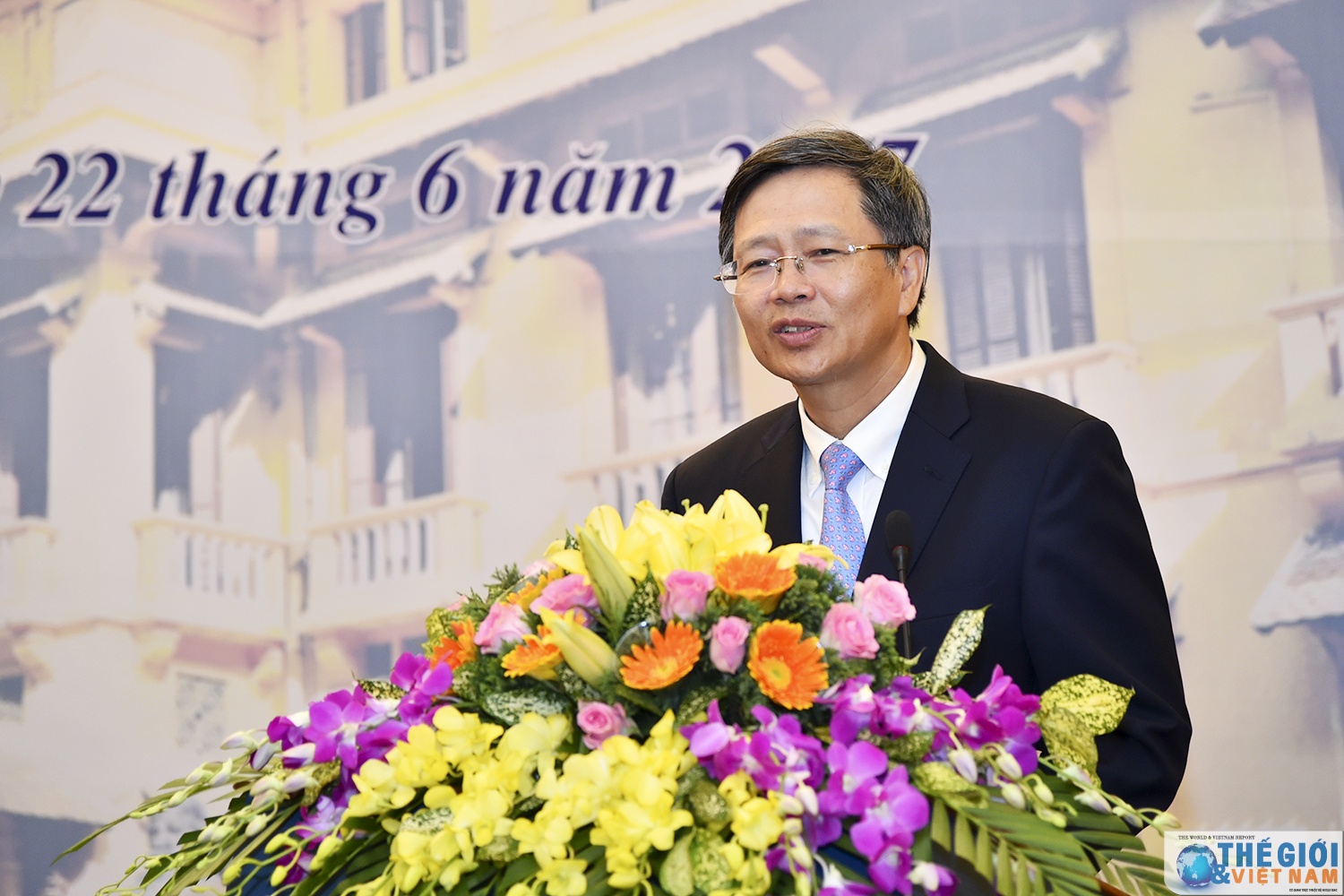 vu chau my bo ngoai giao don nhan huan chuong lao dong hang nhat lan thu hai