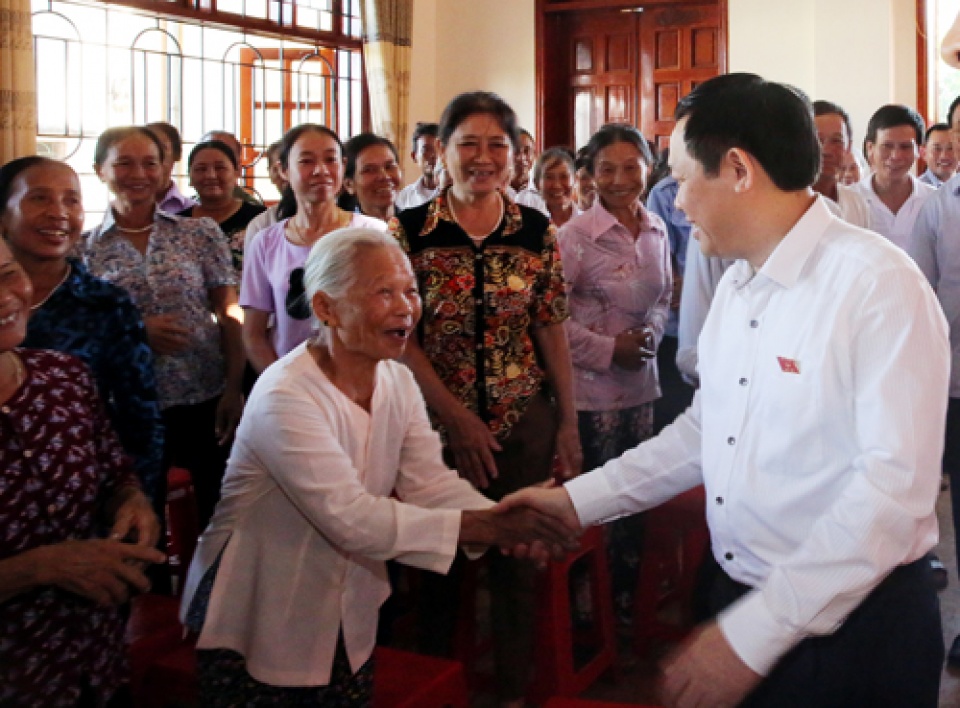 Phó Thủ tướng Vương Đình Huệ tiếp xúc cử tri Hà Tĩnh tin nhap 20170623232739