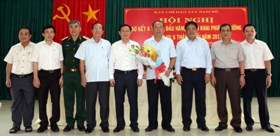 Đồng bằng sông Cửu Long cần đẩy mạnh sản xuất nông nghiệp, du lịch dong bang song cuu long can day manh san xuat nong nghiep du lich