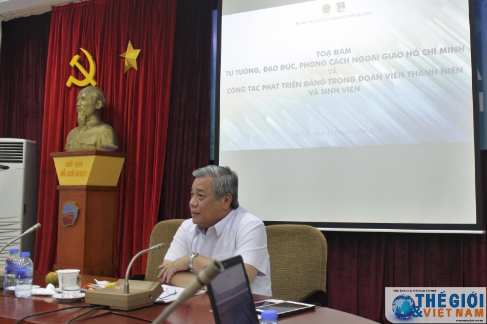 doan thanh nien bo to chuc toa dam chia se phong cach ngoai giao ho chi minh