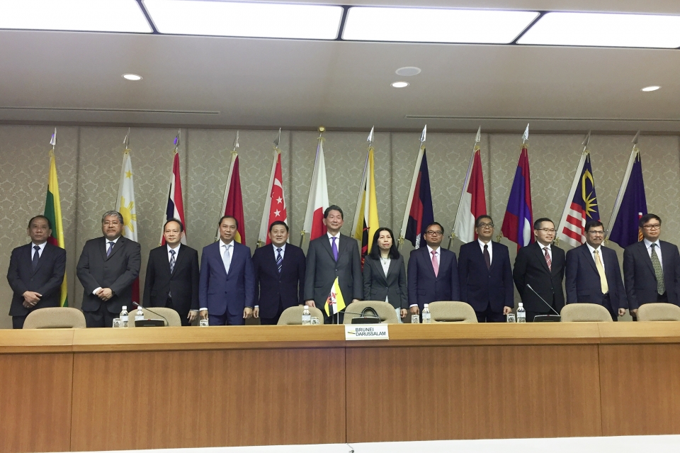 viet nam no luc dua quan he doi tac chien luoc asean nhat ban len tam cao moi