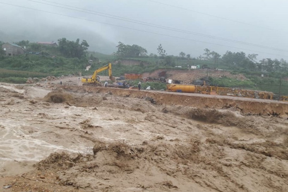nhanh chong khac phuc hau qua mua lu tai cac tinh mien nui va trung du bac bo