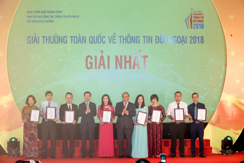 trao giai thuong toan quoc ve thong tin doi ngoai nam 2018