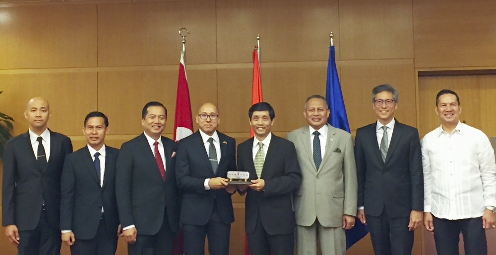 viet nam ban giao chu chu tich uy ban asean tai tho nhi ky