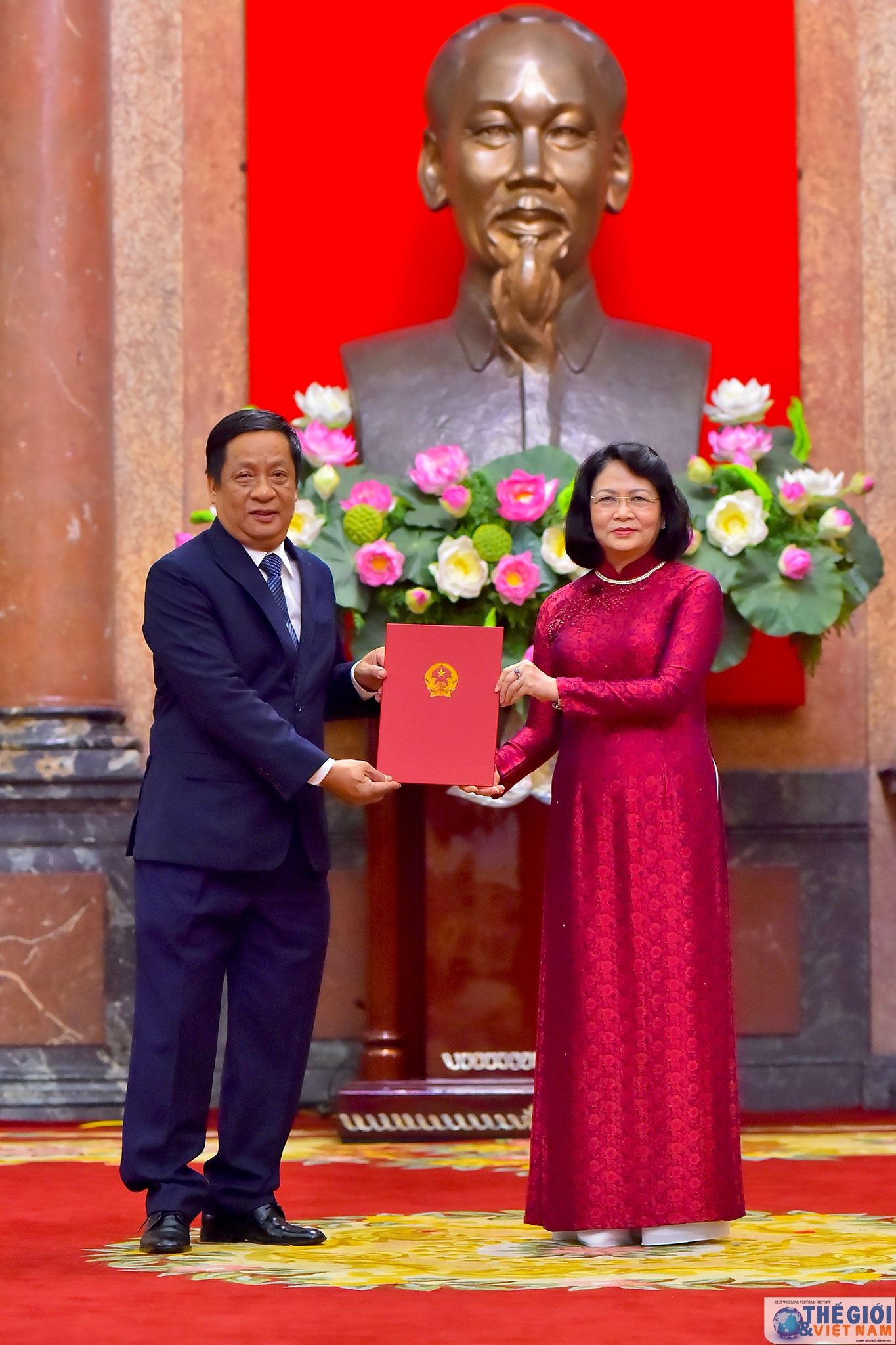 Trao quyết định bổ nhiệm Đại sứ Việt Nam tại nước ngoài nhiệm kỳ 2020 