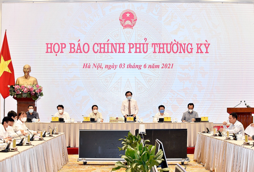 Họp báo Chính phủ thường kỳ tháng 5/2021: Không nói thiếu nguồn lực chống dịch Covid-19