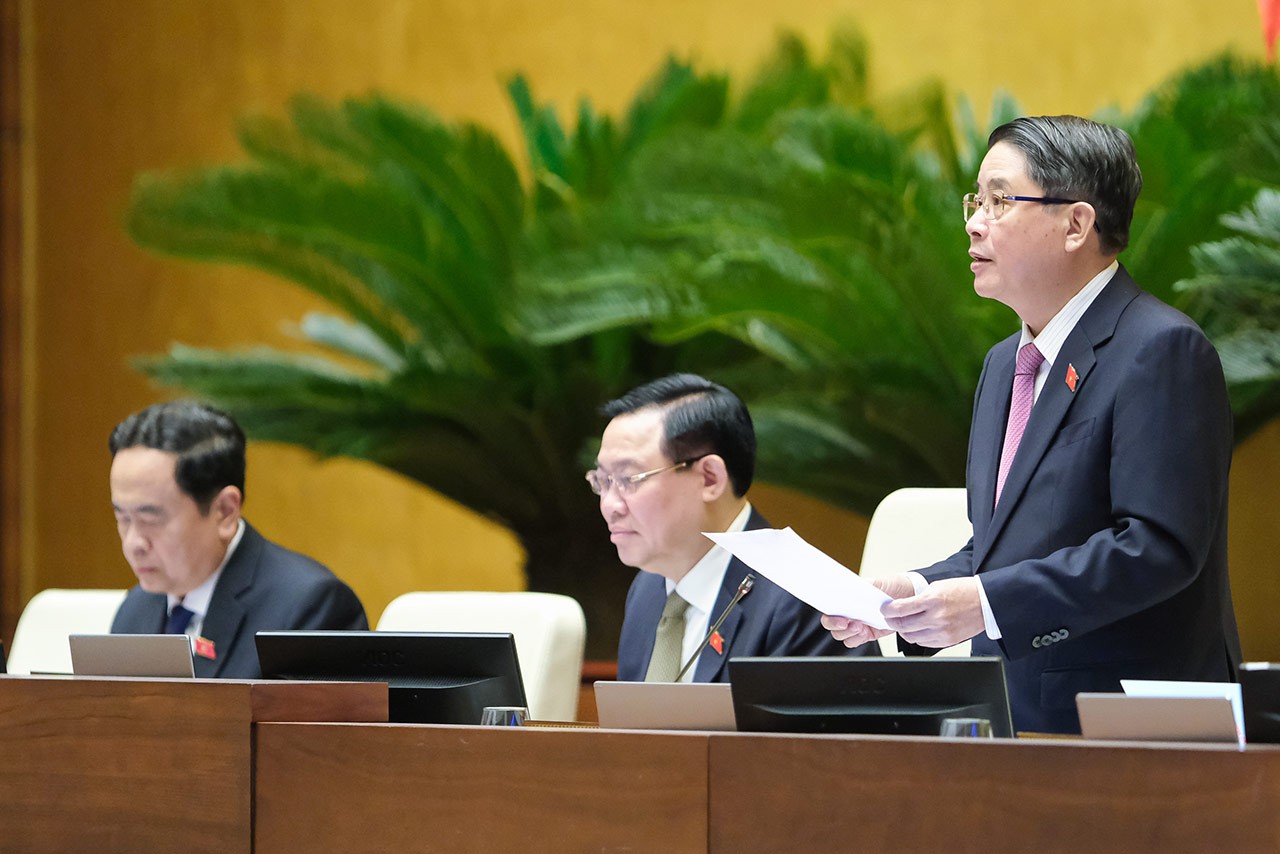 Phó Chủ tịch Quốc hội Nguyễn Đức Hải điều hành Quốc hội thảo luận ở hội trường về dự án Luật sửa đổi bổ sung một số điều của Luật Tần số vô tuyến điện.