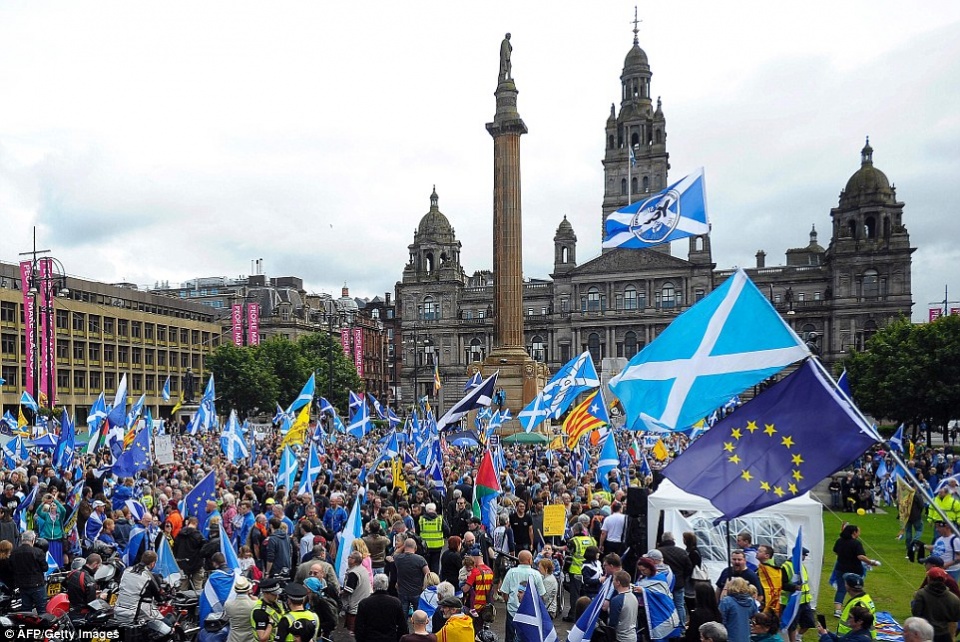 scotland hang nghin nguoi tuan hanh doi tach khoi vuong quoc anh