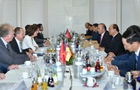 thu tuong doi thoai voi cac doanh nhan hang dau cua duc