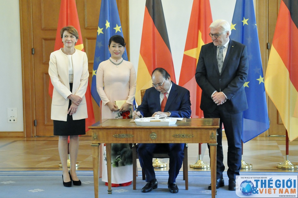 thu tuo ng nguye n xuan phu c ho i kie n to ng tho ng du c frank walter steinmeier