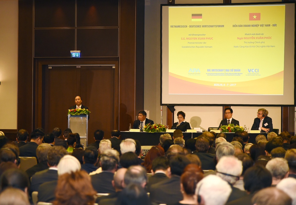 thu tuong nguyen xuan phuc du dien dan doanh nghiep viet duc
