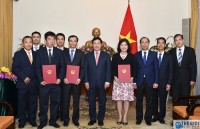 bo ngoai giao trao quyet dinh bo nhiem va dieu dong can bo nganh