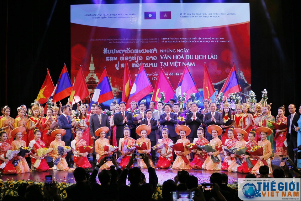 khai mac nhung ngay van hoa du lich lao tai viet nam