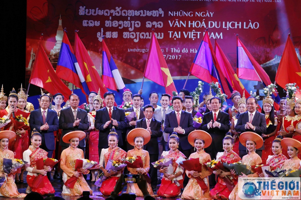 khai mac nhung ngay van hoa du lich lao tai viet nam