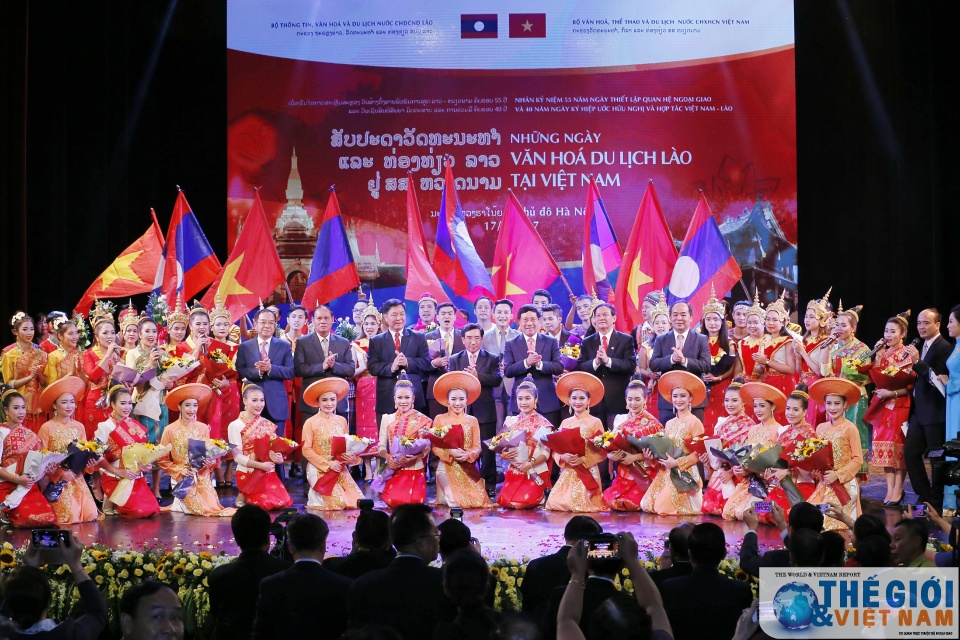 khai mac nhung ngay van hoa du lich lao tai viet nam