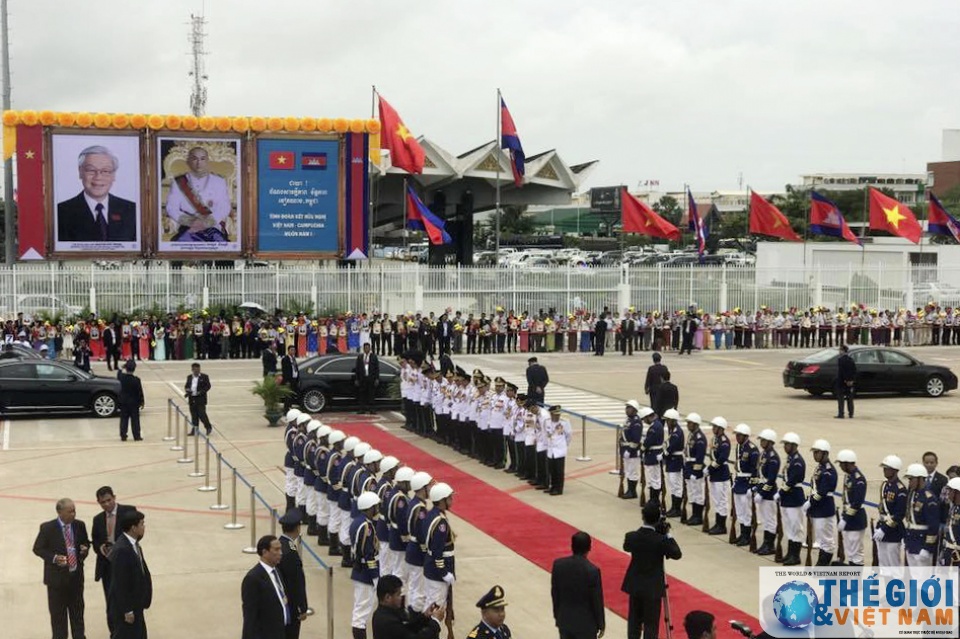 tong bi thu den phnom penh bat dau tham chinh thuc campuchia