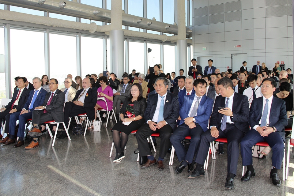 Quảng bá địa phương Việt Nam tại Italy tin nhap 20180701093846