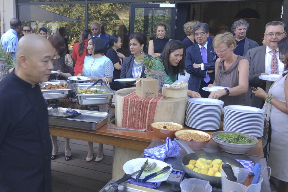 Ngày Ẩm thực Việt Nam tại La Hay, Hà Lan ngay am thuc viet nam tai la hay ha lan