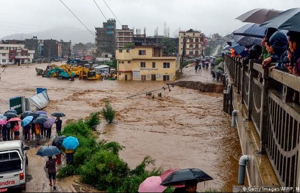 Lũ lụt và lở đất tại Nepal và Ấn Độ làm gần 100 người chết và mất tích
