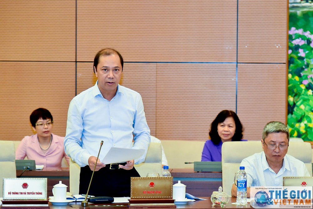 Không hạn chế quyền nhập cảnh của công dân trong bất kì trường hợp nào