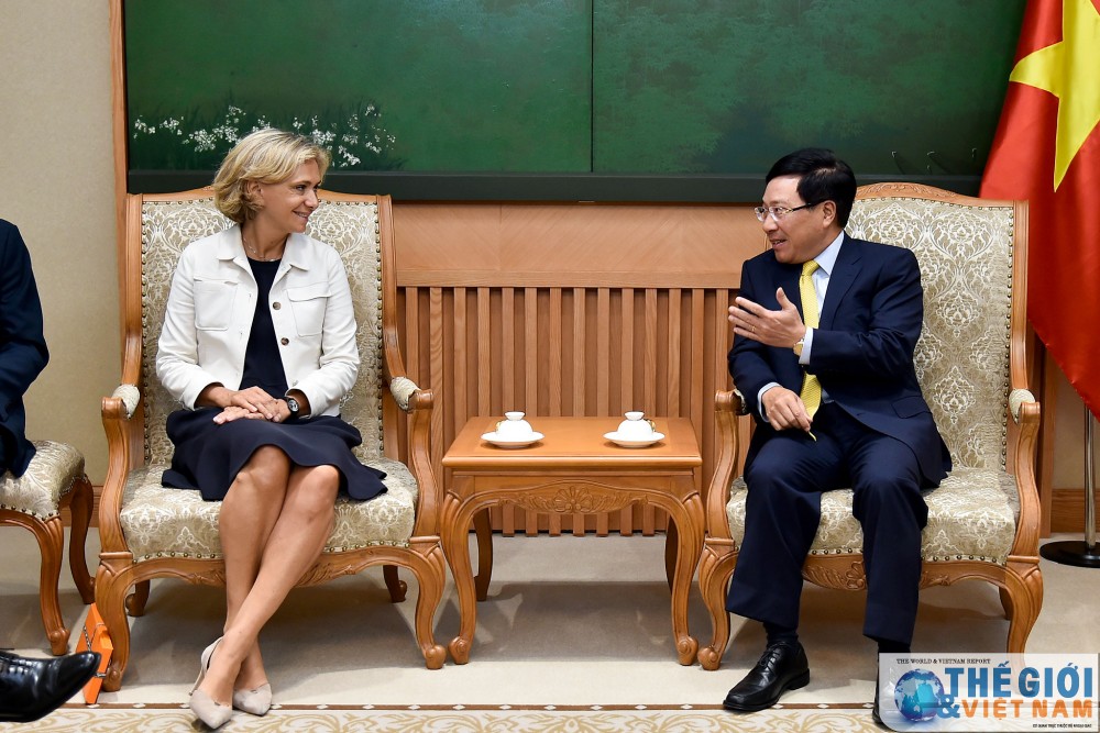 pho thu tuong pham binh minh tiep chu tich vung ile de france