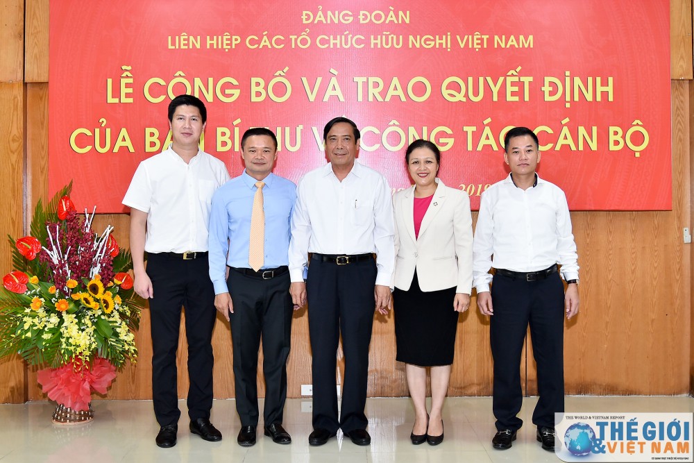 Công bố Quyết định của Ban Bí thư về công tác cán bộ của Liên hiệp các tổ chức hữu nghị Việt Nam cong bo quyet dinh cua ban bi thu ve cong tac can bo cua lien hiep cac to chuc huu nghi viet nam