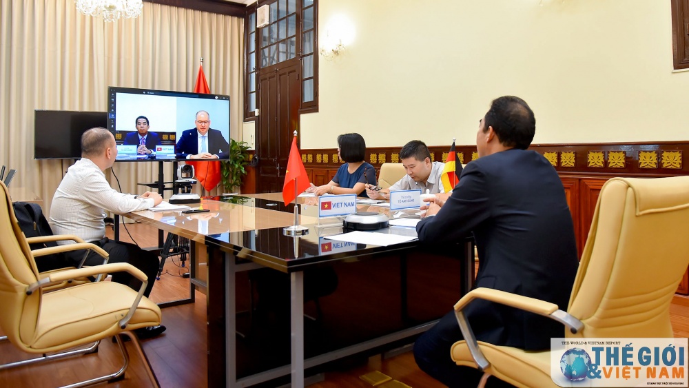 Đức quan tâm theo dõi và quan ngại tình hình căng thẳng hiện nay tại Biển Đông duc quan tam theo doi va quan ngai tinh hinh cang thang hien nay tai bien dong