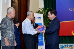 Lễ ra mắt Sách ‘25 năm Việt Nam tham gia ASEAN qua góc nhìn của người trong cuộc’