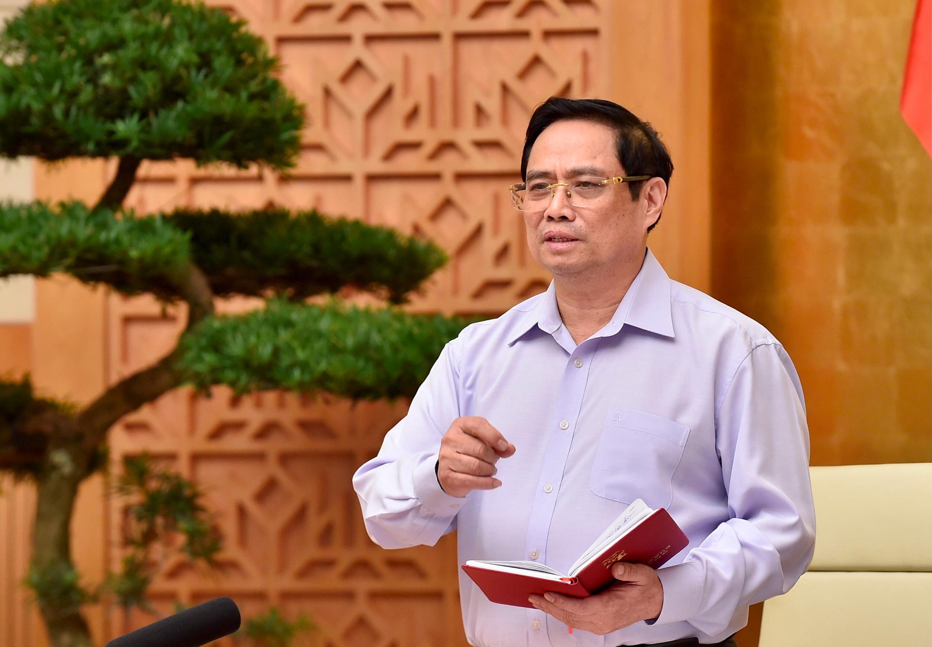 Thủ tướng Phạm Minh Chính phát biểu Kết luận Hội nghị trực tuyến của Chính phủ với các địa phương chiều 2/7. (Nguồn: VGP News)