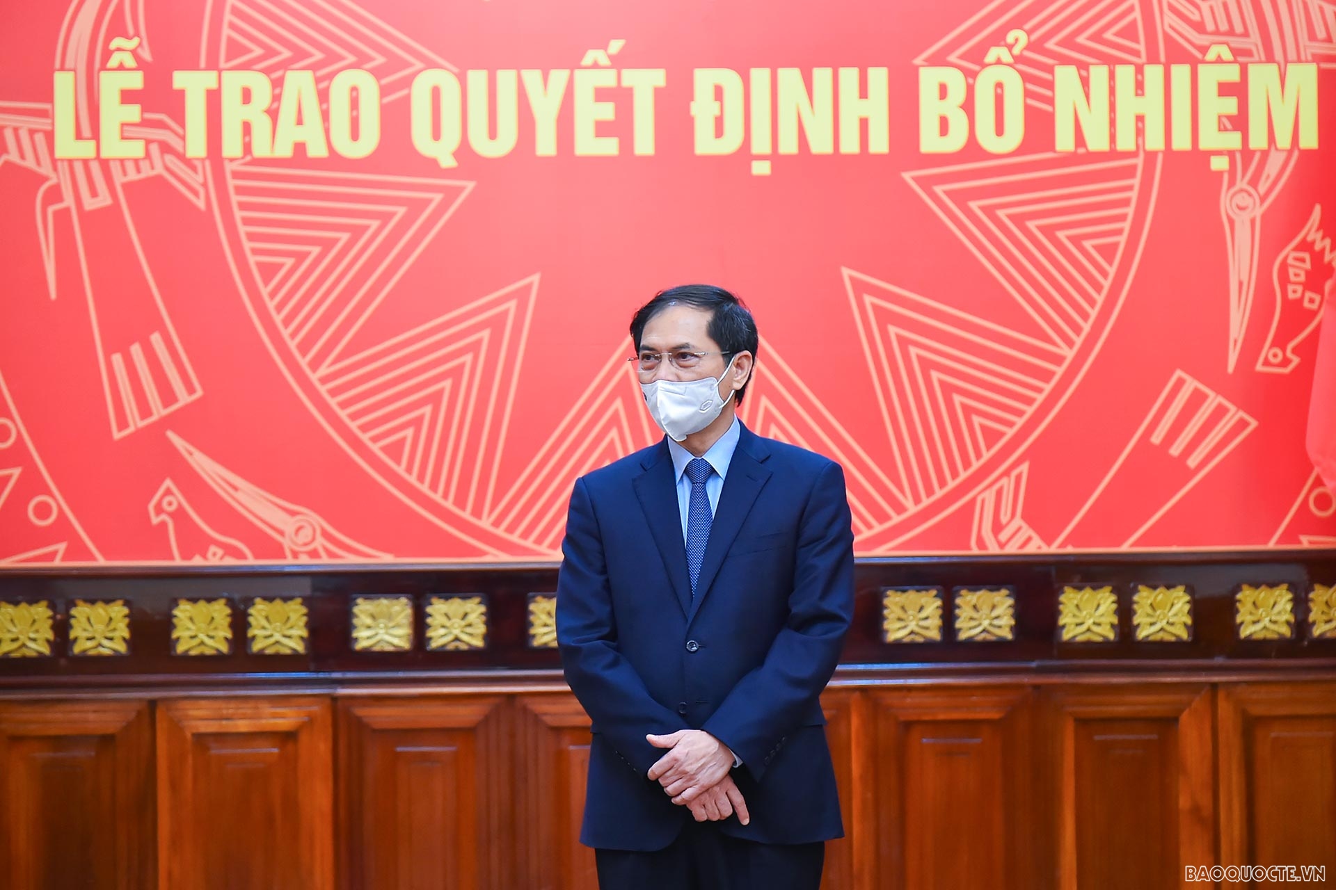 Phát biểu tại Lễ trao quyết định, Ủy viên Trung ương Đảng, Bộ trưởng Ngoại giao Bùi Thanh Sơn chúc mừng các cán bộ lãnh đạo bổ nhiệm vào các vị trí công tác mới; khẳng định đây là sự tin tưởng của Lãnh đạo Bộ và cán bộ các đơn vị đối với năng lực, kinh nghiệm công tác của các cán bộ được bổ nhiệm.