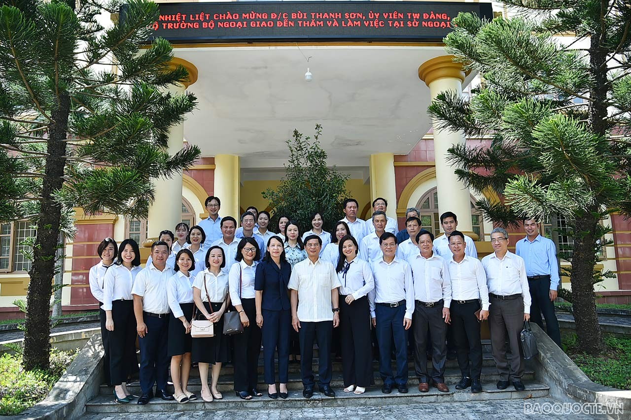 Bộ Ngoại giao phối hợp với tỉnh Quảng Trị triển khai công tác đối ngoại phục vụ phát triển kinh tế - xã hội