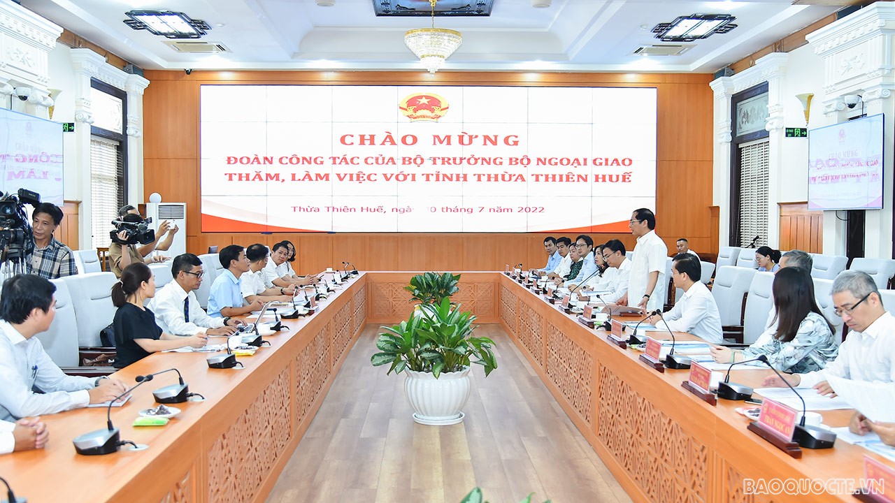 Thừa Thiên Huế mong muốn Bộ Ngoại giao hỗ trợ trong bảo tồn và phát triển các di sản văn hóa