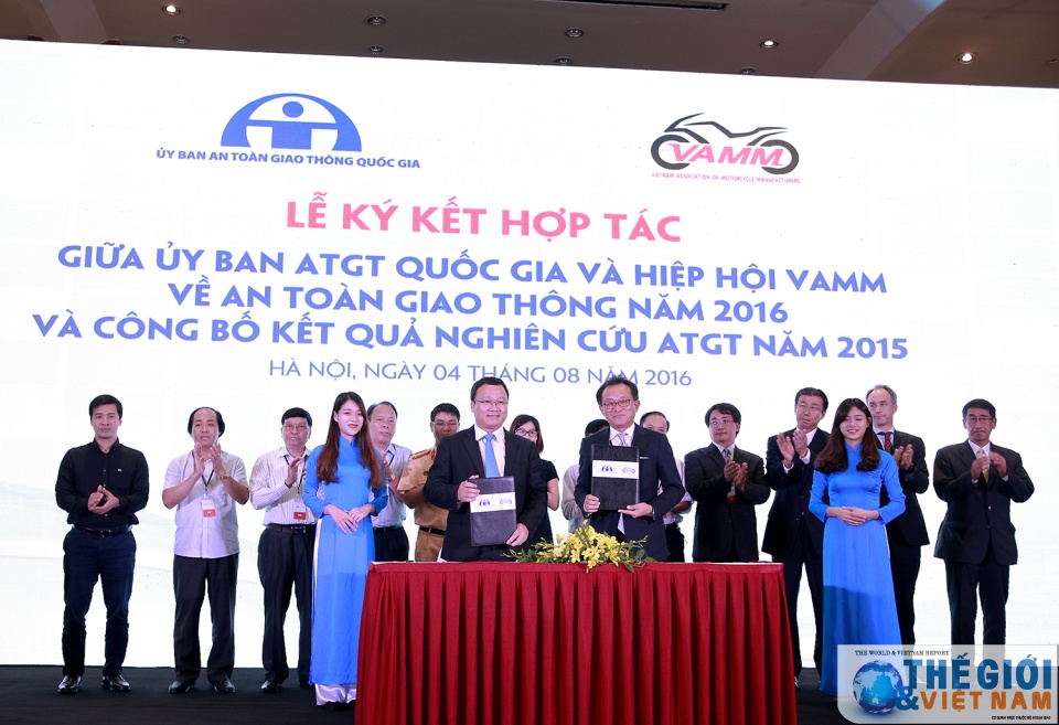 moi ngay 24 nguoi chet vi tai nan giao thong