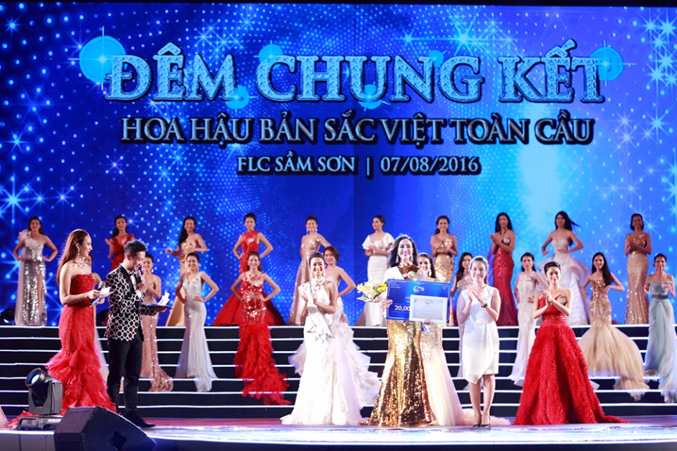 nguoi dep tran thi thu ngan dang quang hoa hau ban sac viet toan cau 2016