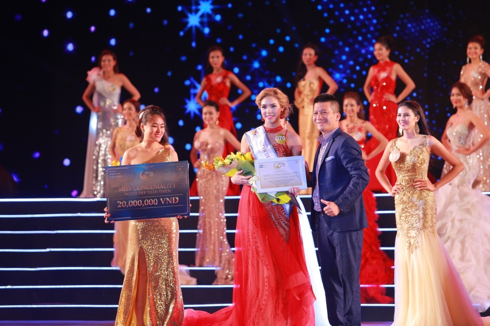 co gai my goc viet voi tam long nhan ai