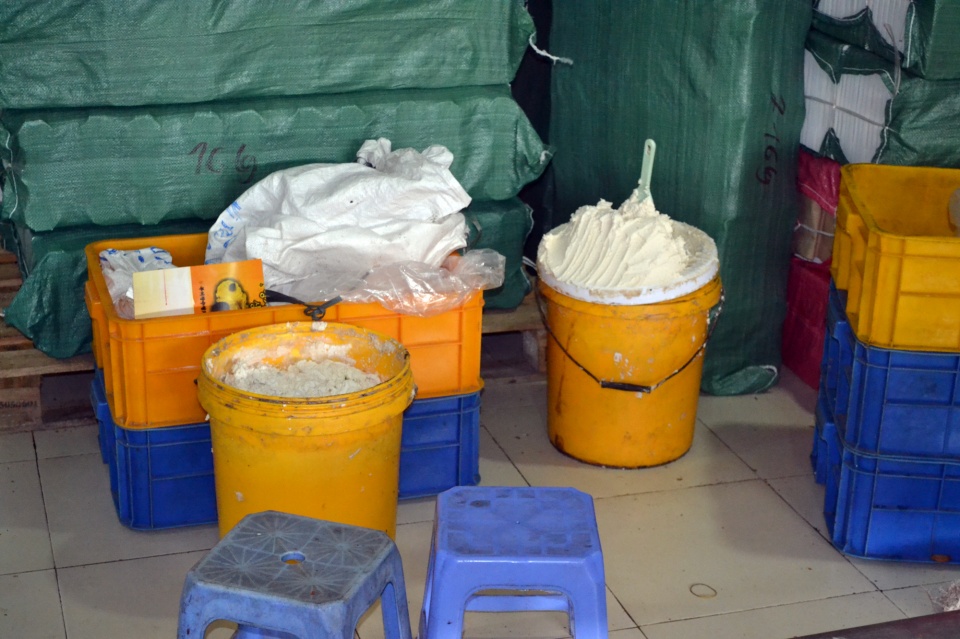 banh quy loc vang france khong dam bao ve sinh attp