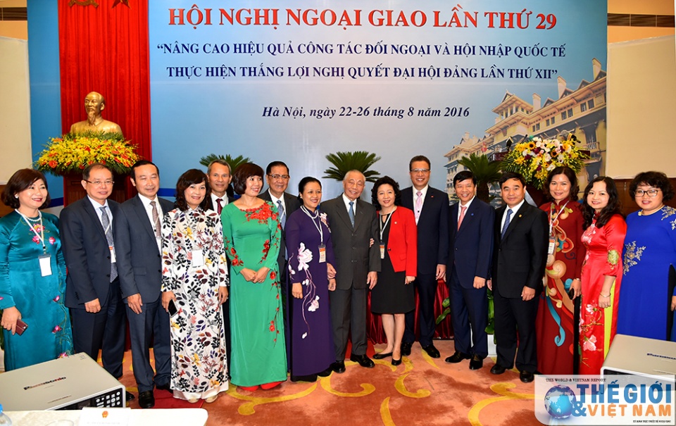 truc tuyen khai mac hoi nghi ngoai giao 29