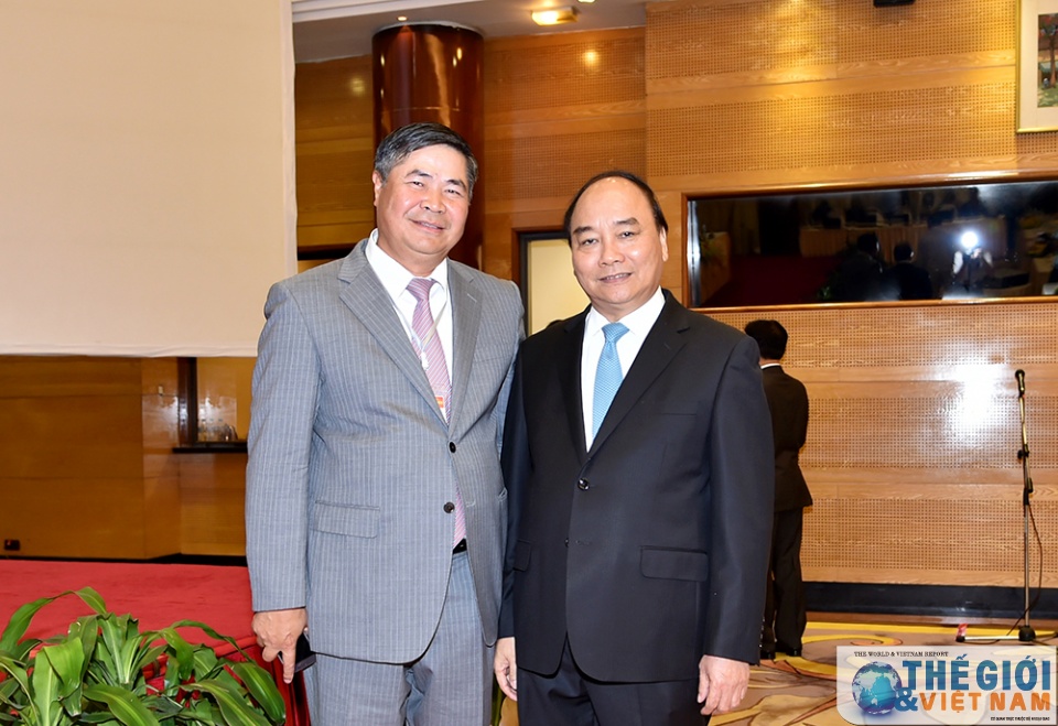 mot so hinh anh ben le hnng 29 nang cao hieu qua ngoai giao phuc vu phat trien tiep