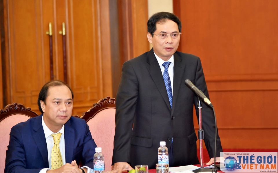 Một số hình ảnh buổi tiếp của Tổng Bí thư với các Trưởng cơ quan đại diện mot so hinh anh buoi tiep cua tong bi thu voi cac truong co quan dai dien