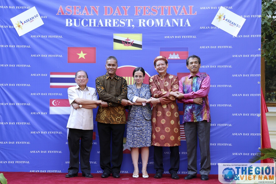 long trong ky niem 50 nam thanh lap asean tai bucarest