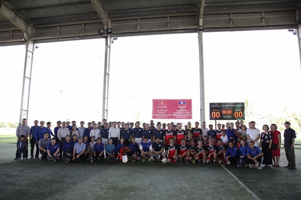 Giao lưu thể thao mừng Quốc khách tại Lào tin nhap 20170819082629