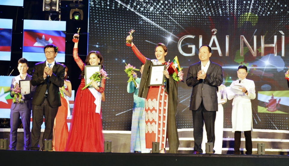 chung ket tieng hat asean3